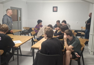 Wychowankowie pracują w grupach